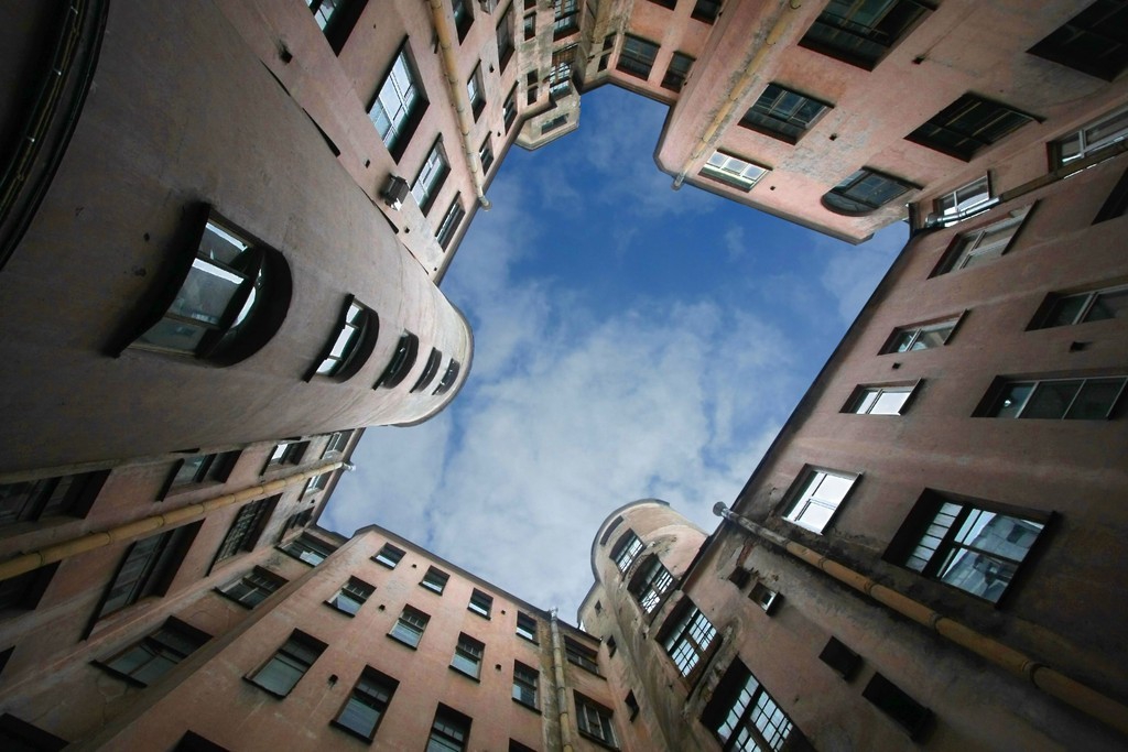 地产三巨头有融创吗,万科和碧桂园哪个待遇好