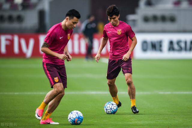 郜林深足薪水,郜林加盟深足工资是多少