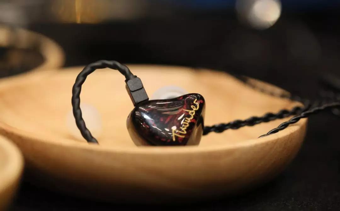 焕活动丨猪年最后一展—第四届耳机与杂谈年度盛典回顾（附听感）