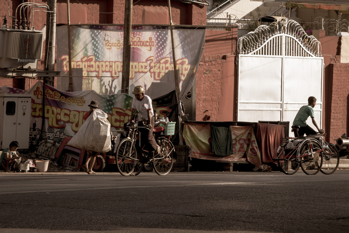 缅甸仰光最繁华地带,缅甸第一大城市仰光街景