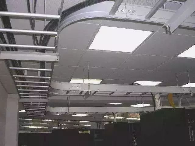 电缆桥架怎么安装,怎么选择电缆桥架的尺寸