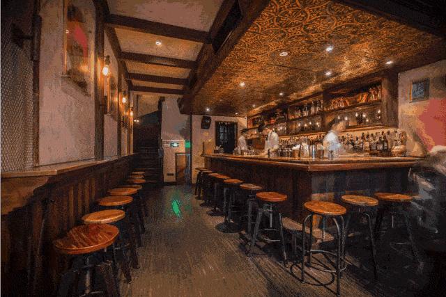 切杯老酒！魔都酒吧玩起“外卖”模式，宅家实现你的微醺自由