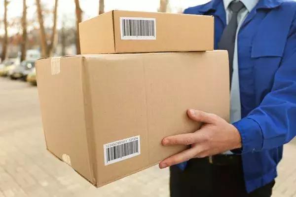 10块无人认领快递盒,无人认领快递有手机