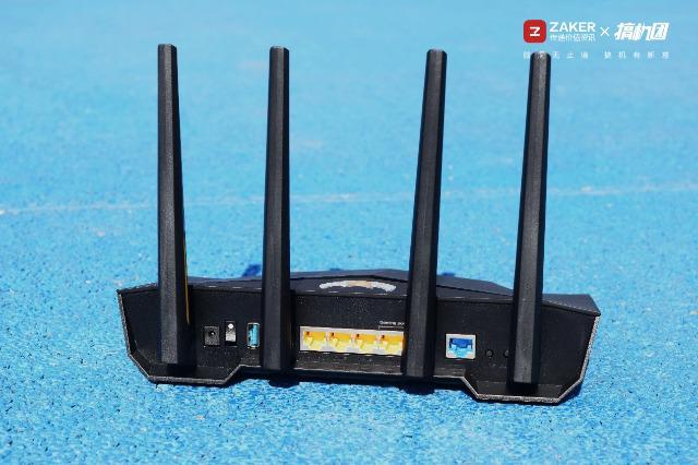 鍗庣鍙戝竷鏂板搧wifi6璺敱tuf-ax3000,鍗庣ax3000wi-fi6鏃犵嚎璺敱璇勬祴