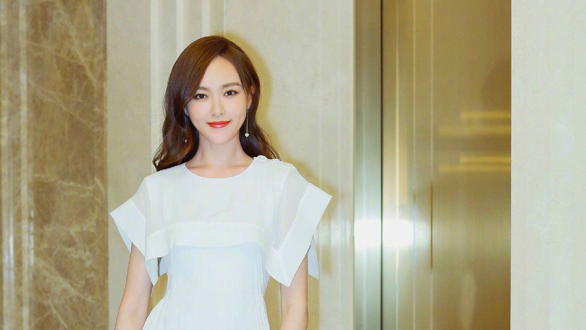 唐嫣官宣喜讯的图片,唐嫣宣布怀孕后首拍大片