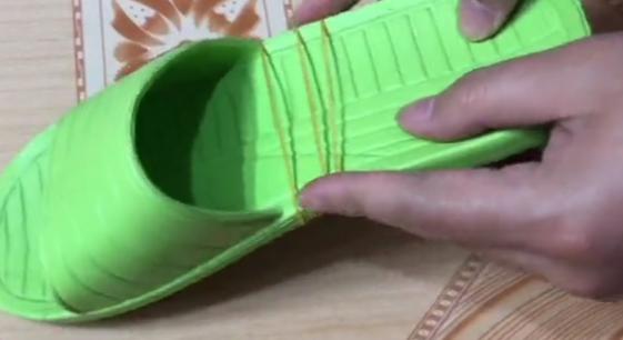 碎发比较多还毛躁怎么弄,小碎发怎么办教你一招