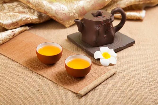 原味云南七子饼茶,云南七子饼茶什么好处