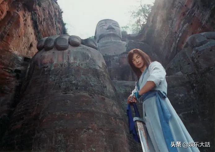 风云雄霸天下武侠巅峰,雄霸天下是武侠还是玄幻