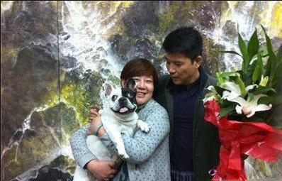 64岁也不生孩子，却花60万克隆爱犬当儿女，孙淳可不是图新鲜