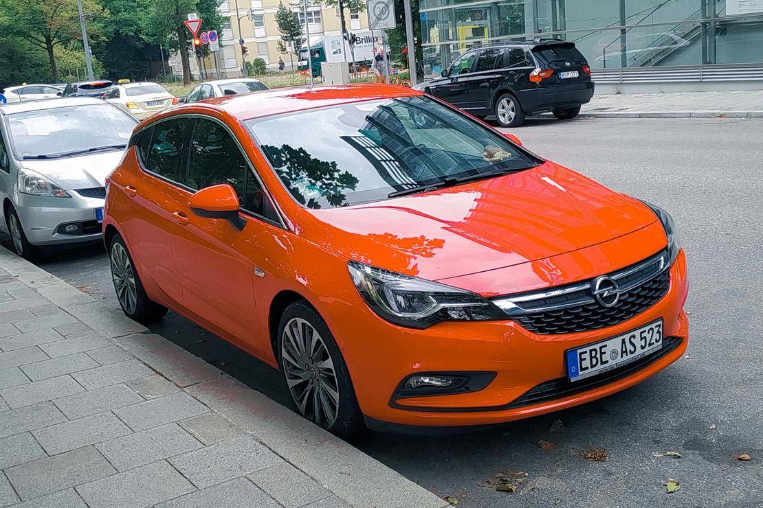 奥迪r8新能源版,奥迪r8新能源