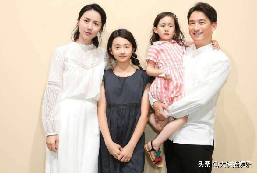 10对撞名的女星,同名不同命,有人公开互撕,有人无辜被“连坐”