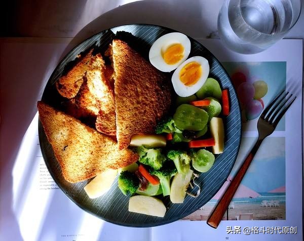 网友隔离在家怎么锻炼,疫情封闭在家如何求助物资