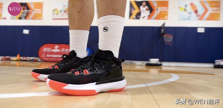 不到四百的好鞋推荐,不到四百块的潮鞋