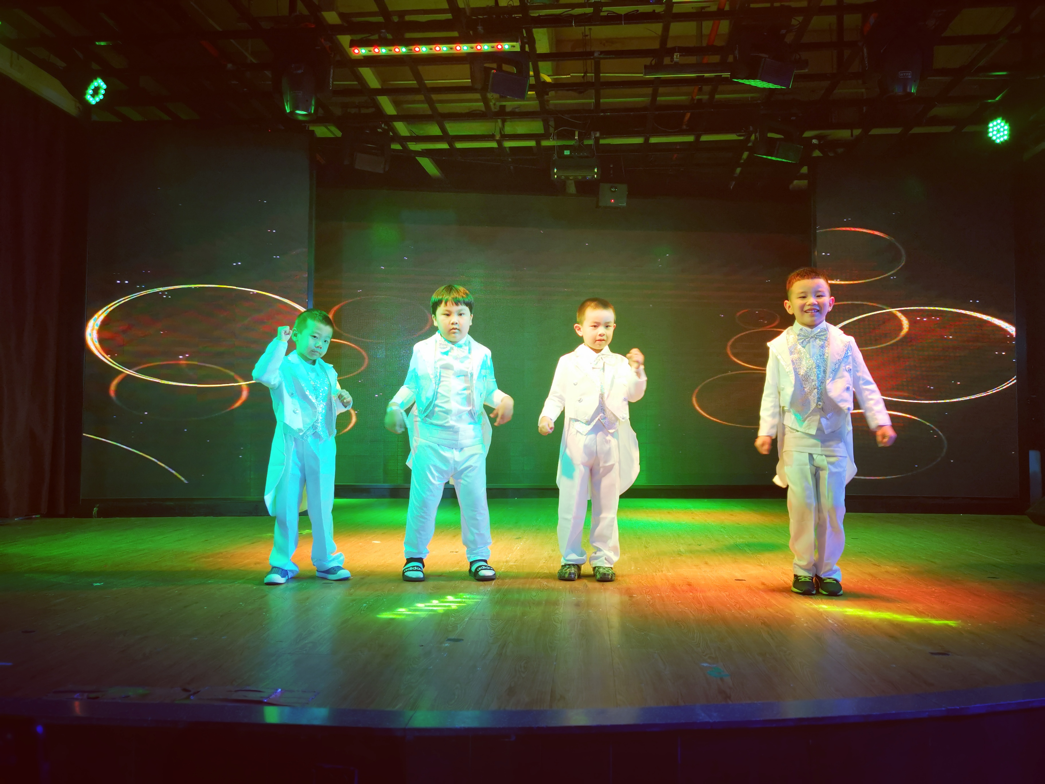 带娃体验生活好去处,带娃去最好的亲子酒店