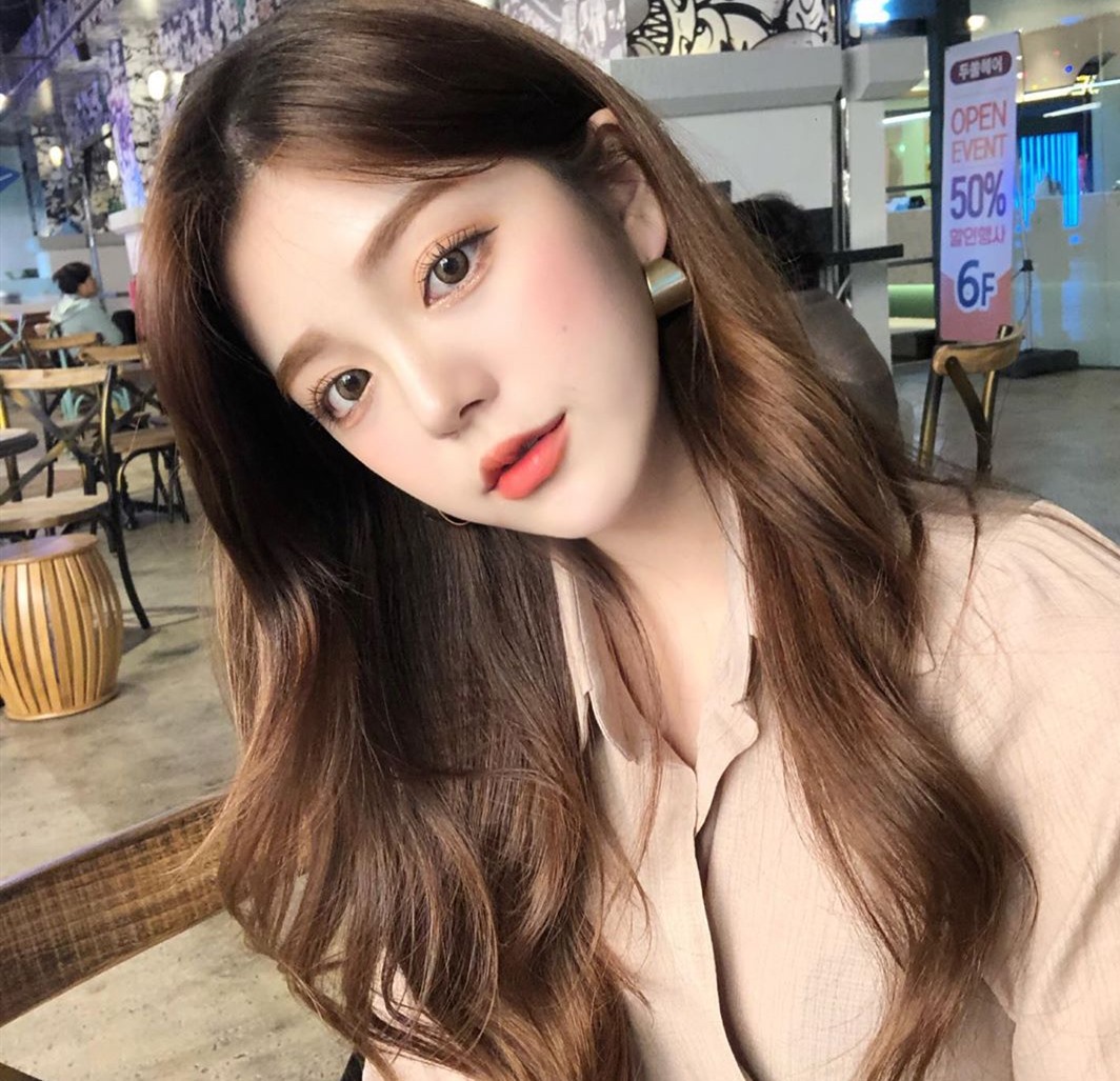 懒卷发型照片,懒卷发型