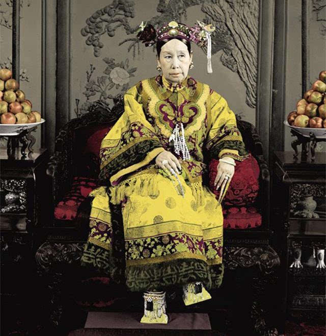 太后听政要“垂帘”,古代男女居家之防有多严格,不能同用一口井