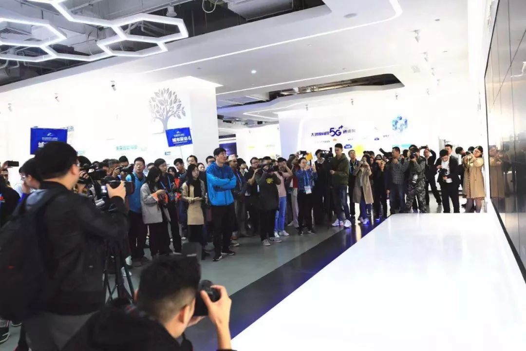 武汉开发区再次丢出“王炸”连外国人都惊呼“sonice”