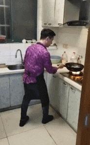 山海经中以乳为目以脐为口的怪物,山海经搞笑图片