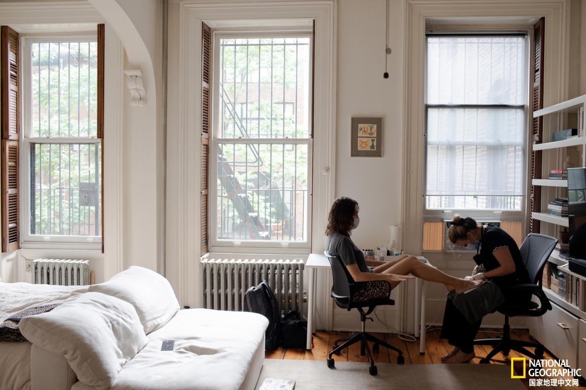 薪资是根据个人能力来决定的,薪资取决我工作的态度