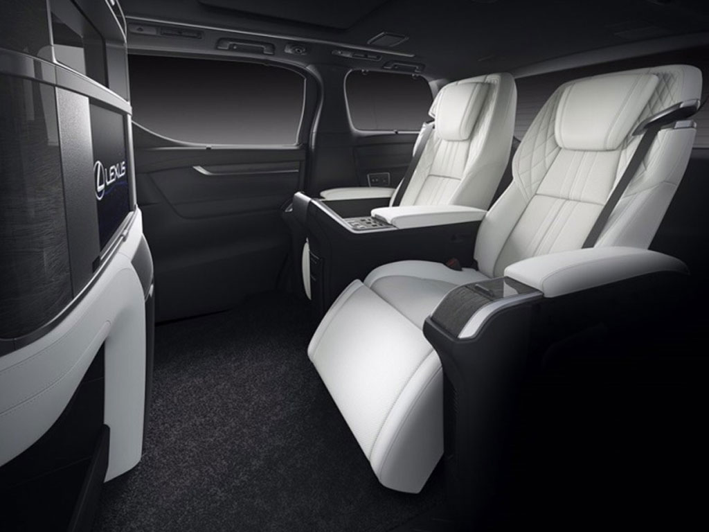 雷克萨斯LM公布售价,售116.60万元起