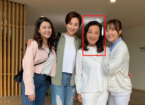 好好的豪门贵妇，73岁还跑去演配角