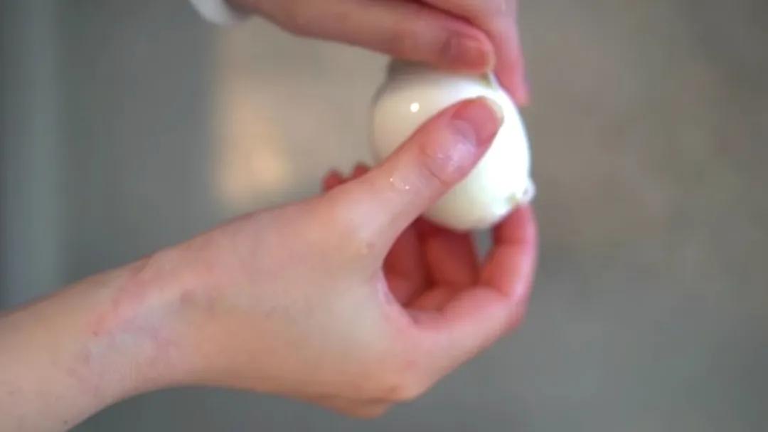 日本美女减肥食谱视频,黄油鸡蛋吐司减脂版