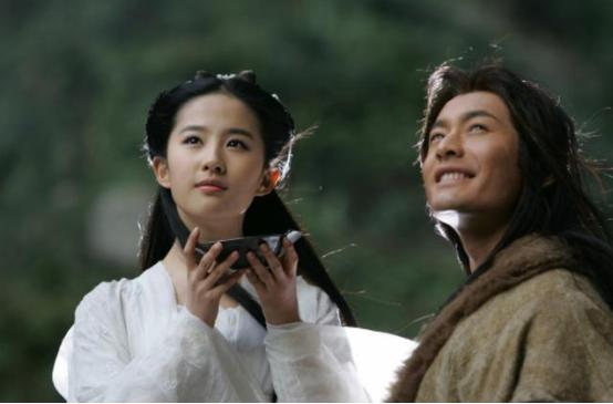 射雕杨过救蛇会怎么样,神雕侠侣杨过断臂遇见蛇