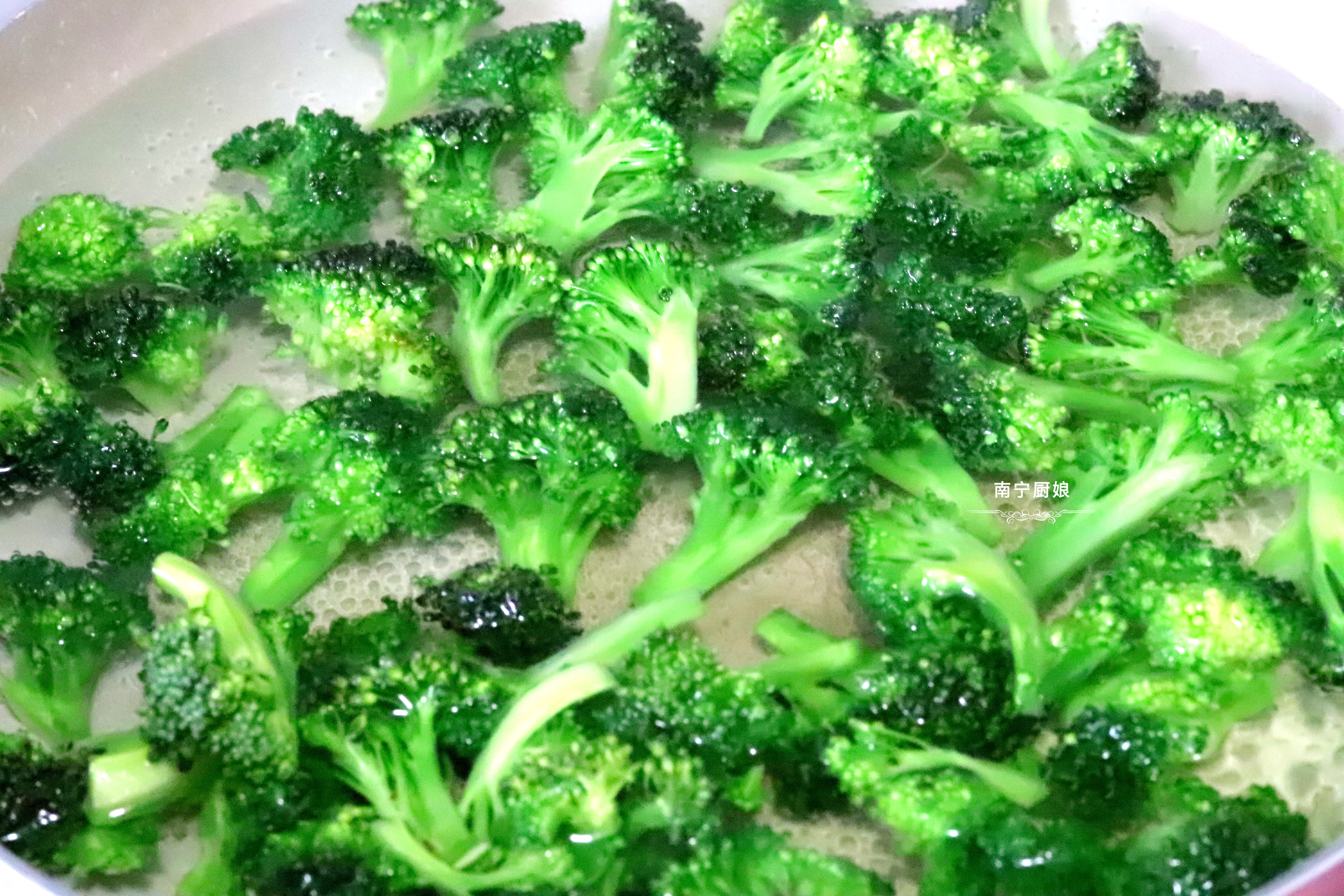 怎么清洗西兰花能去除农药和虫卵,西兰花怎么去除残留农药及虫子