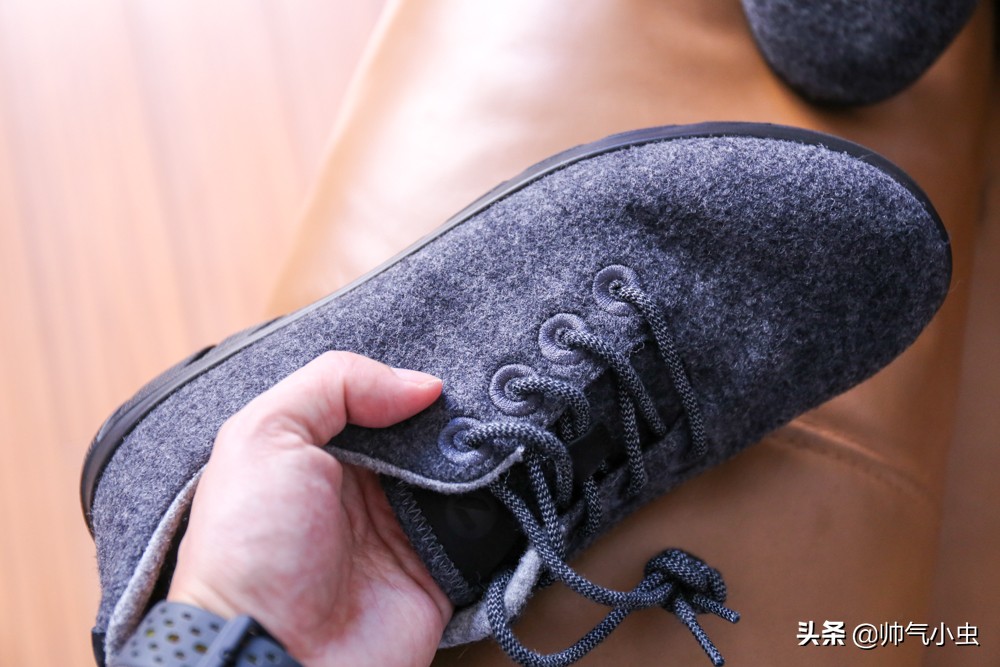 小米有品爆款鞋子开箱,开箱100元一双的鞋