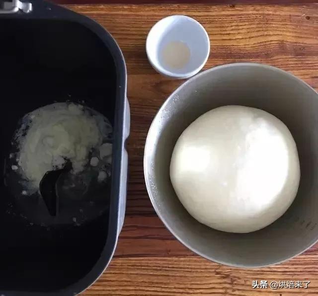 在家就能做松软的北海道牛奶吐司,北海道吐司奶香浓郁柔软拉丝