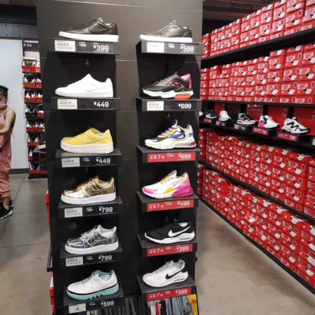 如何用最少的钱get到大牌包包,耐克阿迪优衣库