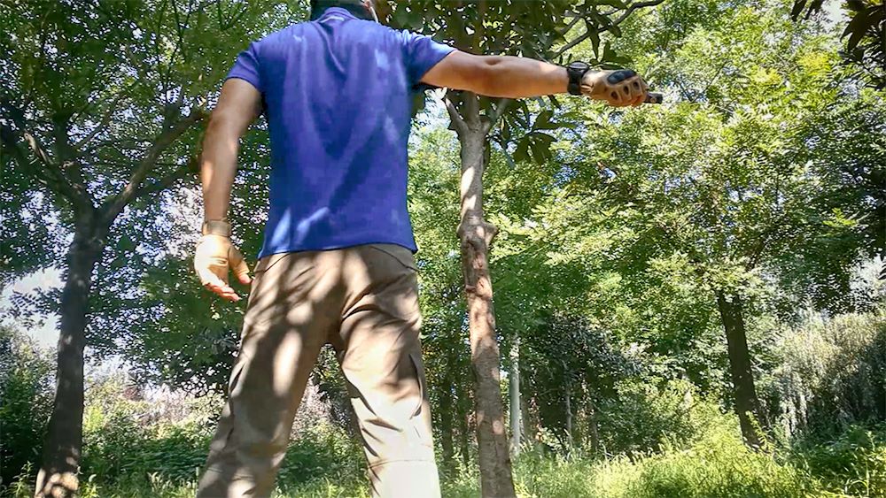 务本手电评测,务本d1手电筒测评