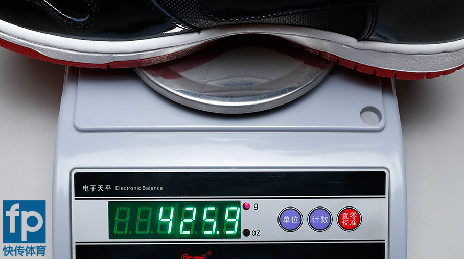 aj11whitebred开箱,aj11bred简版