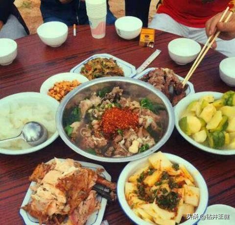 同样干活工资待遇不一样,同样是干活为什么工资差距这么大