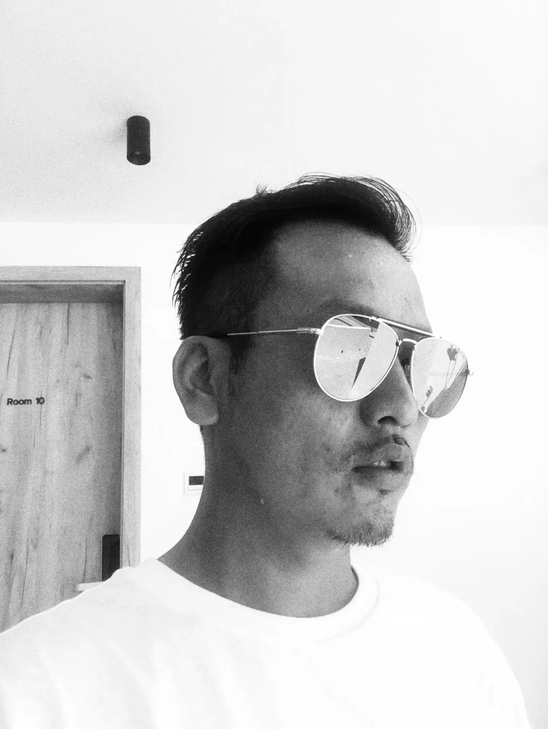 一块板,一群人,一片海,欢迎来到浪人世界