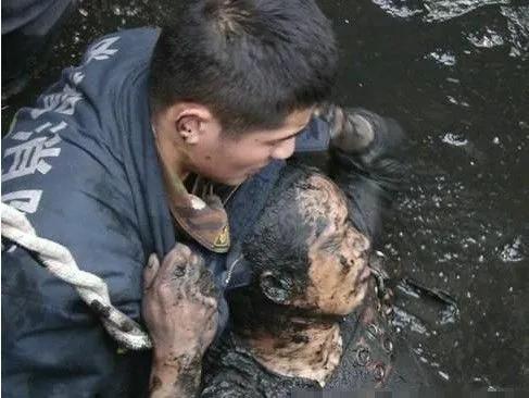 童年往事：爸爸的手表掉进粪坑以后