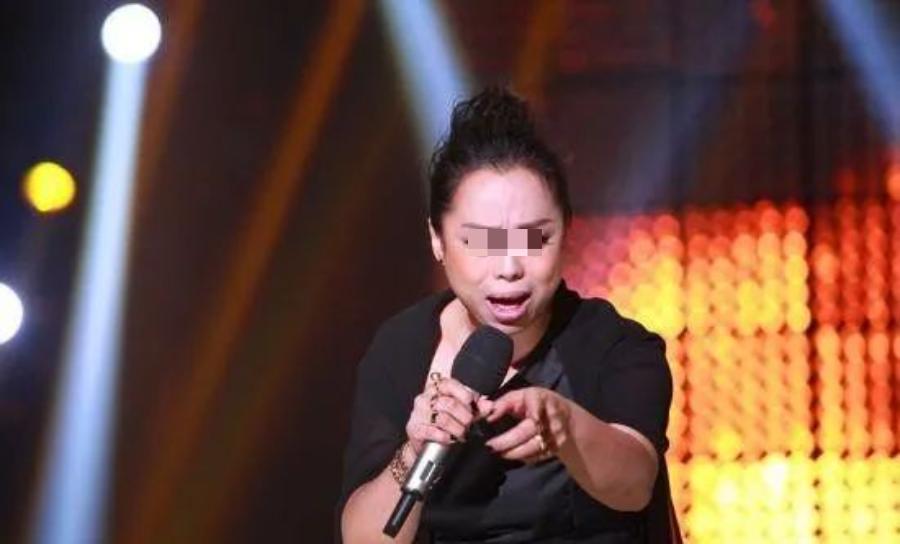 女星当服务员,明星饭店当服务员