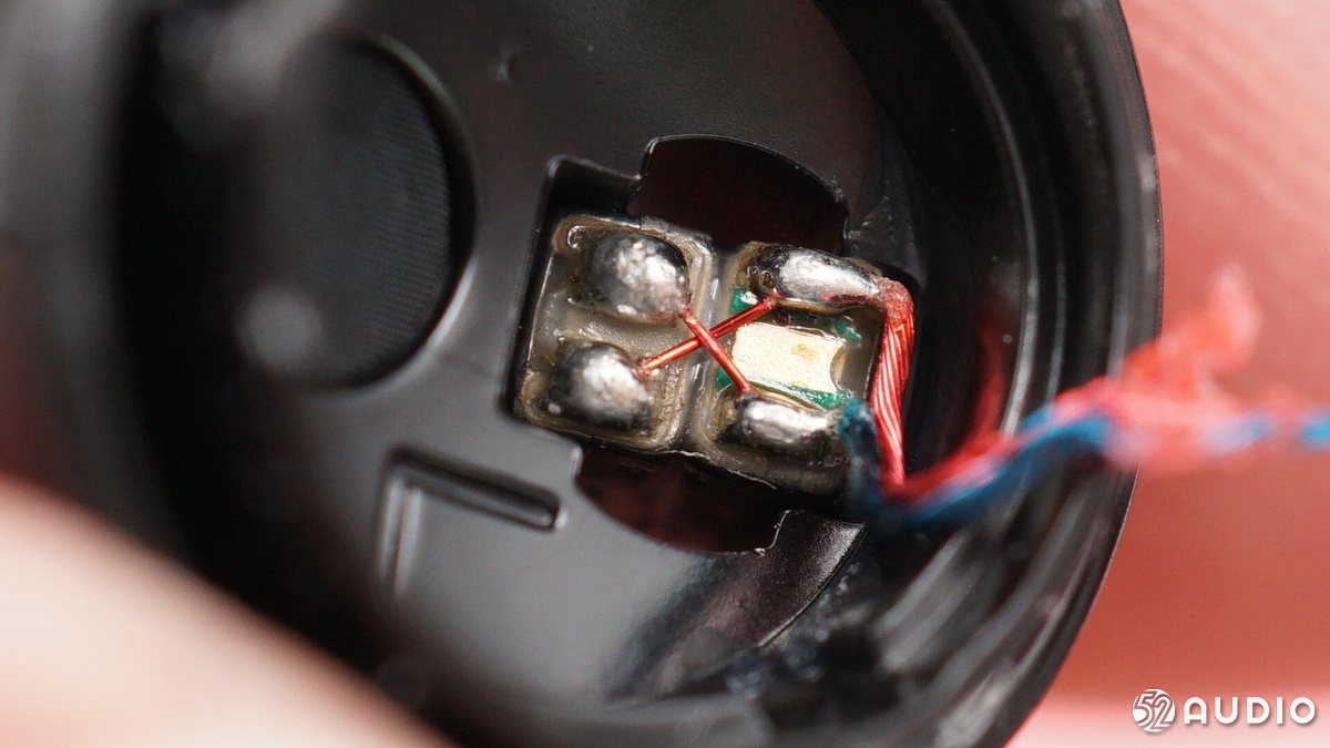 拆解报告：创新科技SXFITRIO三驱者Type-C接口有线耳机