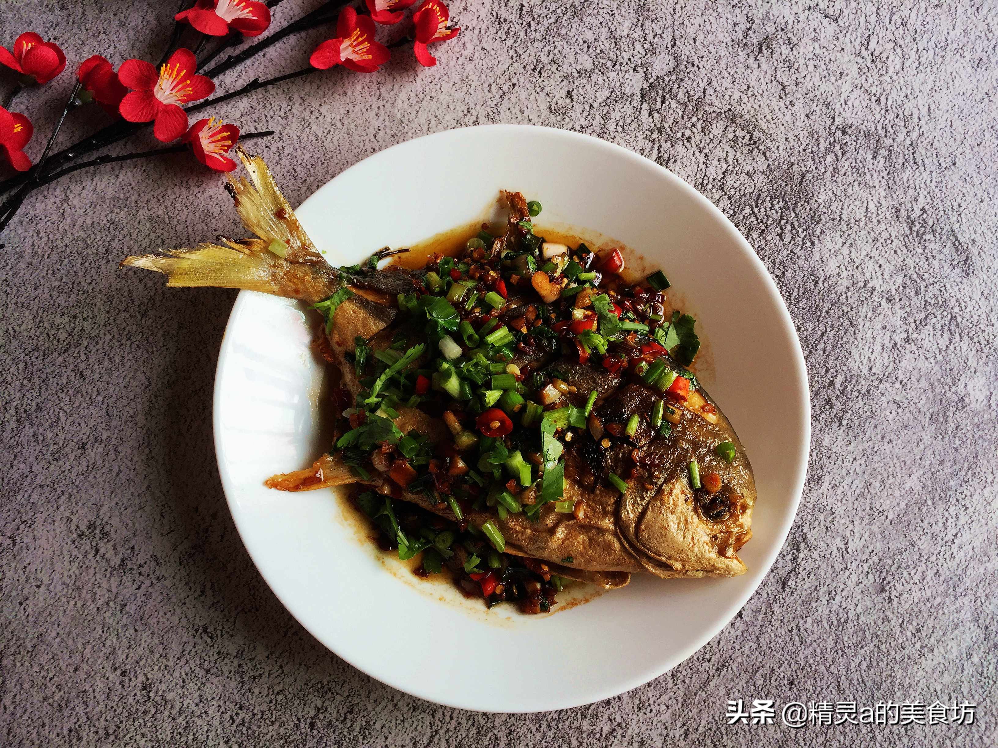 鲳鱼这么烧绝对够味简单又快捷,鲳鱼怎么煎好吃又不粘锅