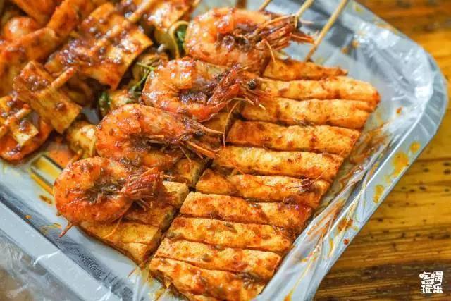 长沙最好吃的炸物店,长沙生意超火爆的油炸店