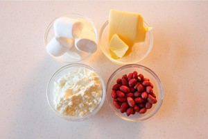 牛轧糖的做法步骤,牛轧糖不粘手做法