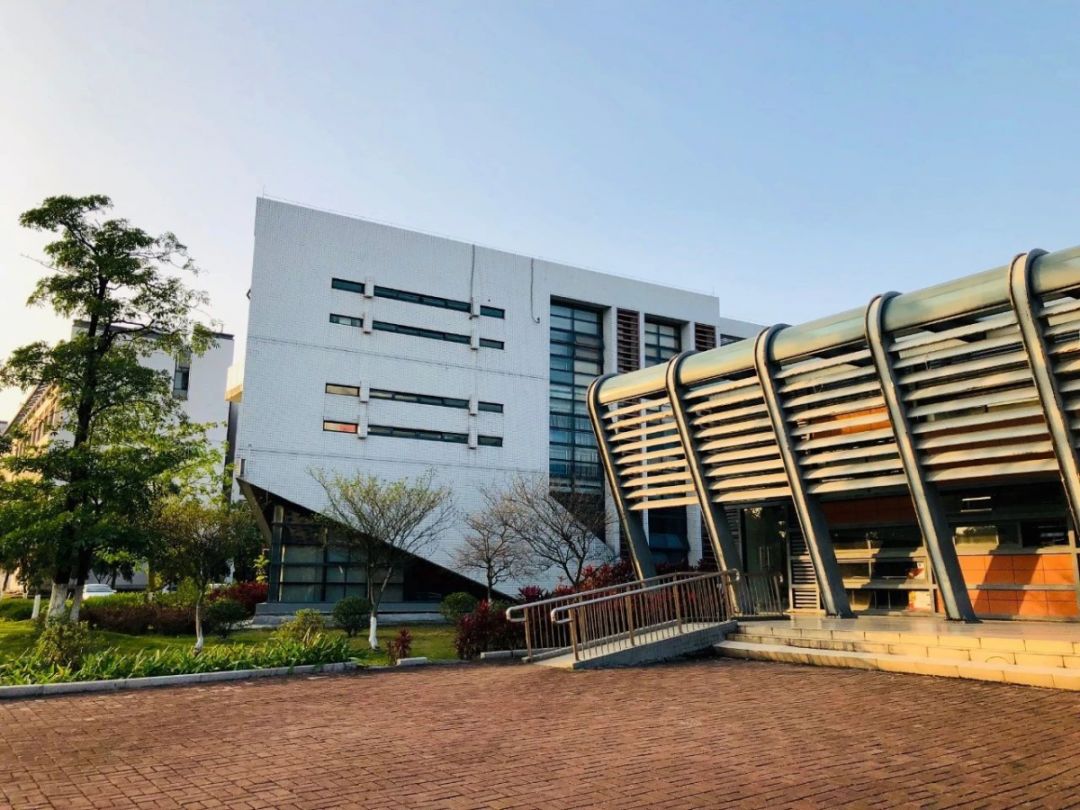 学考热门学校,学考热门专业院校