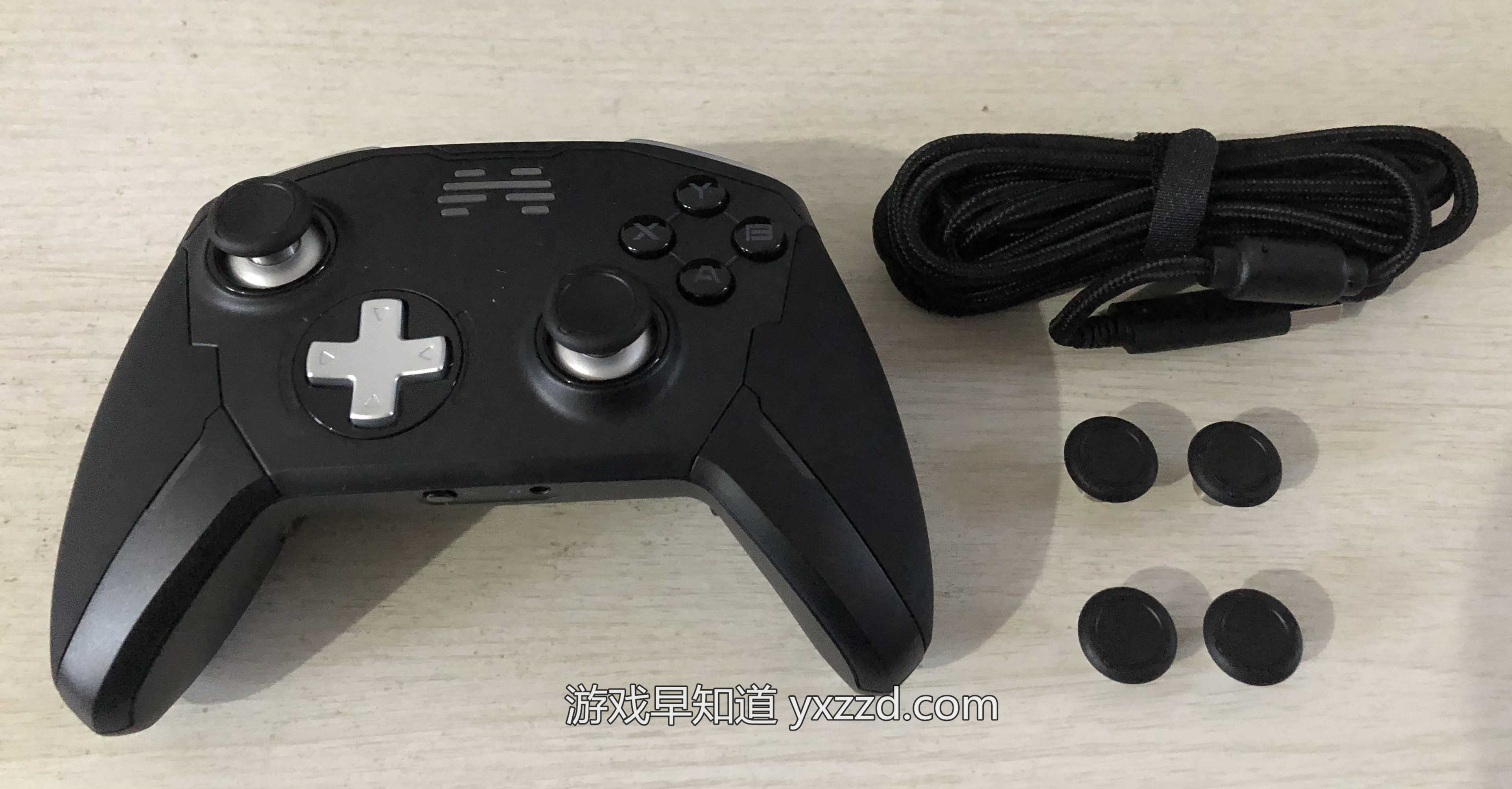 北通宙斯精英手柄和xbox手柄对比,北通宙斯精英手柄2代旗舰版