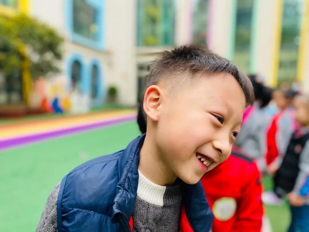 幼儿园足球嘉年华足球比赛视频,幼儿园足球主题游园活动