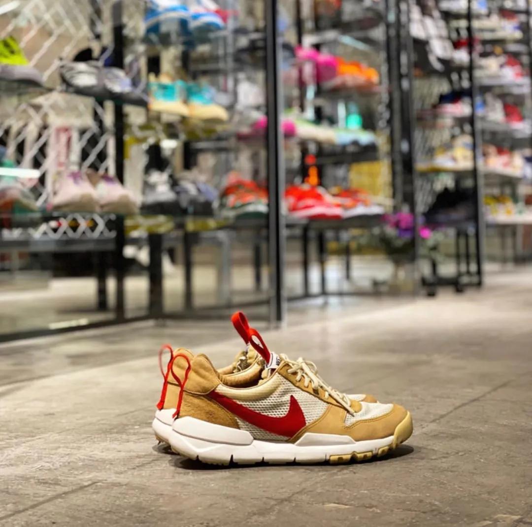 吹水鸭先知｜当宇航员、藤原浩、ow球鞋出现在老师的脚上...