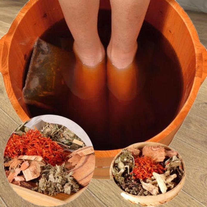 经期可以泡脚吗如何泡,女人例假不能多喝红糖水吗