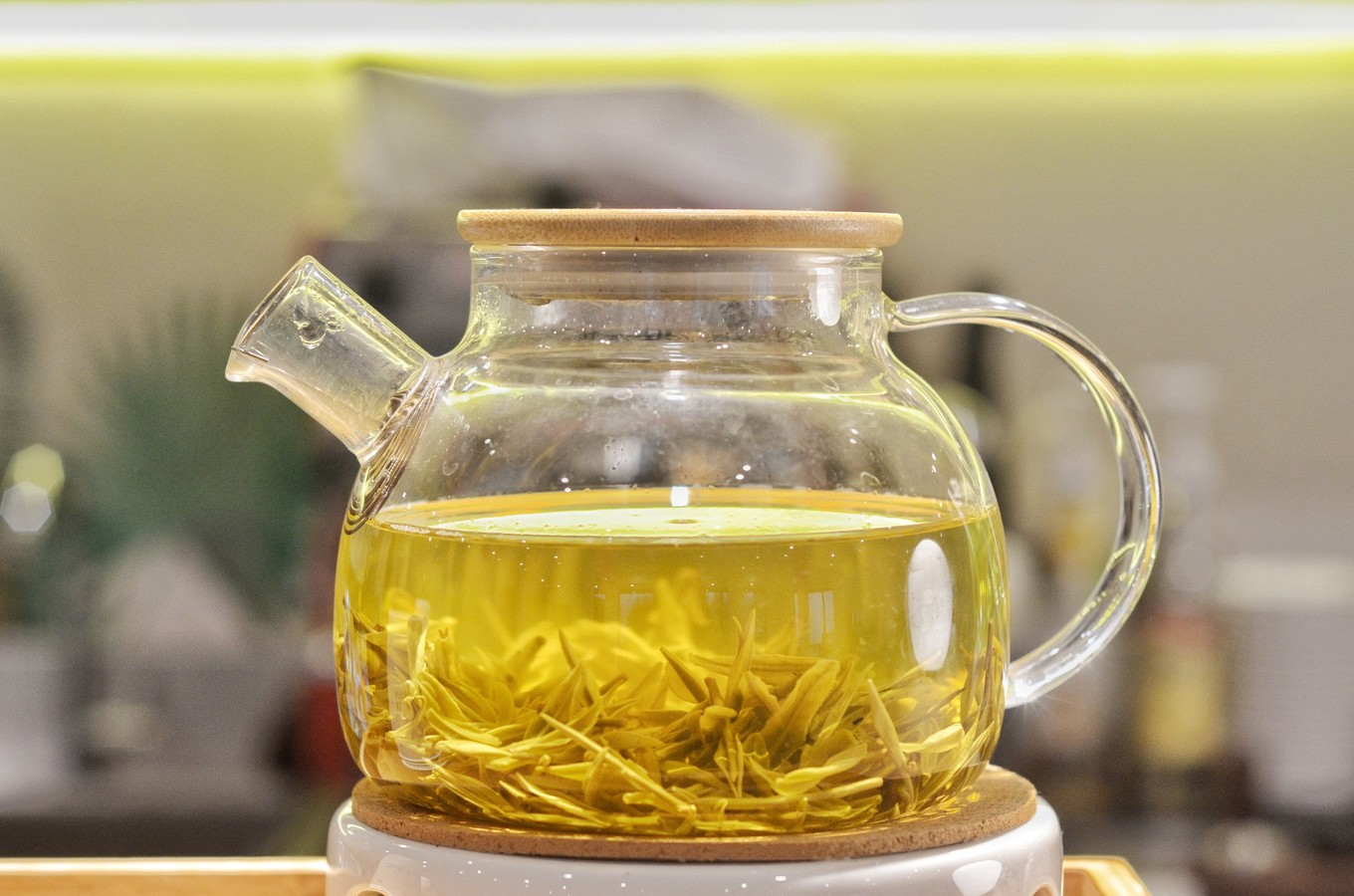 一座白楼，青山环绕，云卷雾舒～享受在莫干山野的娴静自由