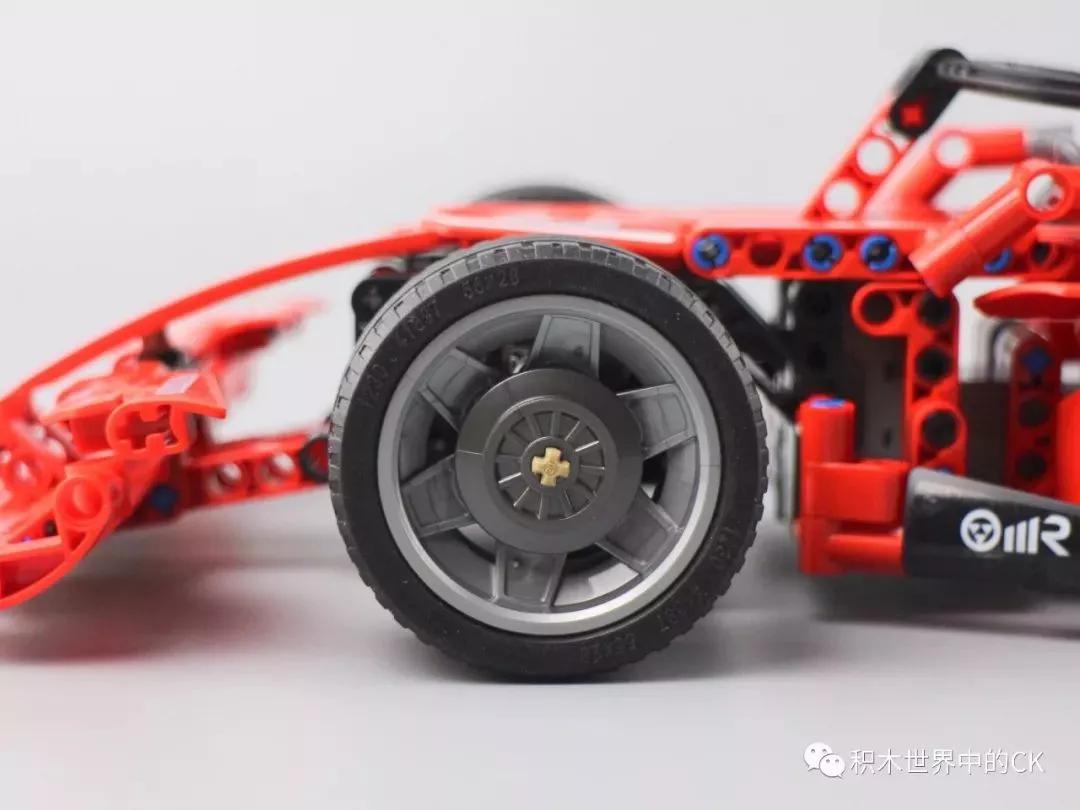 森宝701000科技系列FRR-F1怪兽马达遥控车