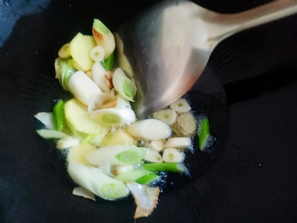 冬笋太老不好吃?菜贩子:学会“这2招”,挑出来的冬笋又鲜又嫩