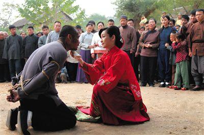 莫言的《红高粱》：用魔幻超现实主义雕塑的一座文学丰碑[原创]